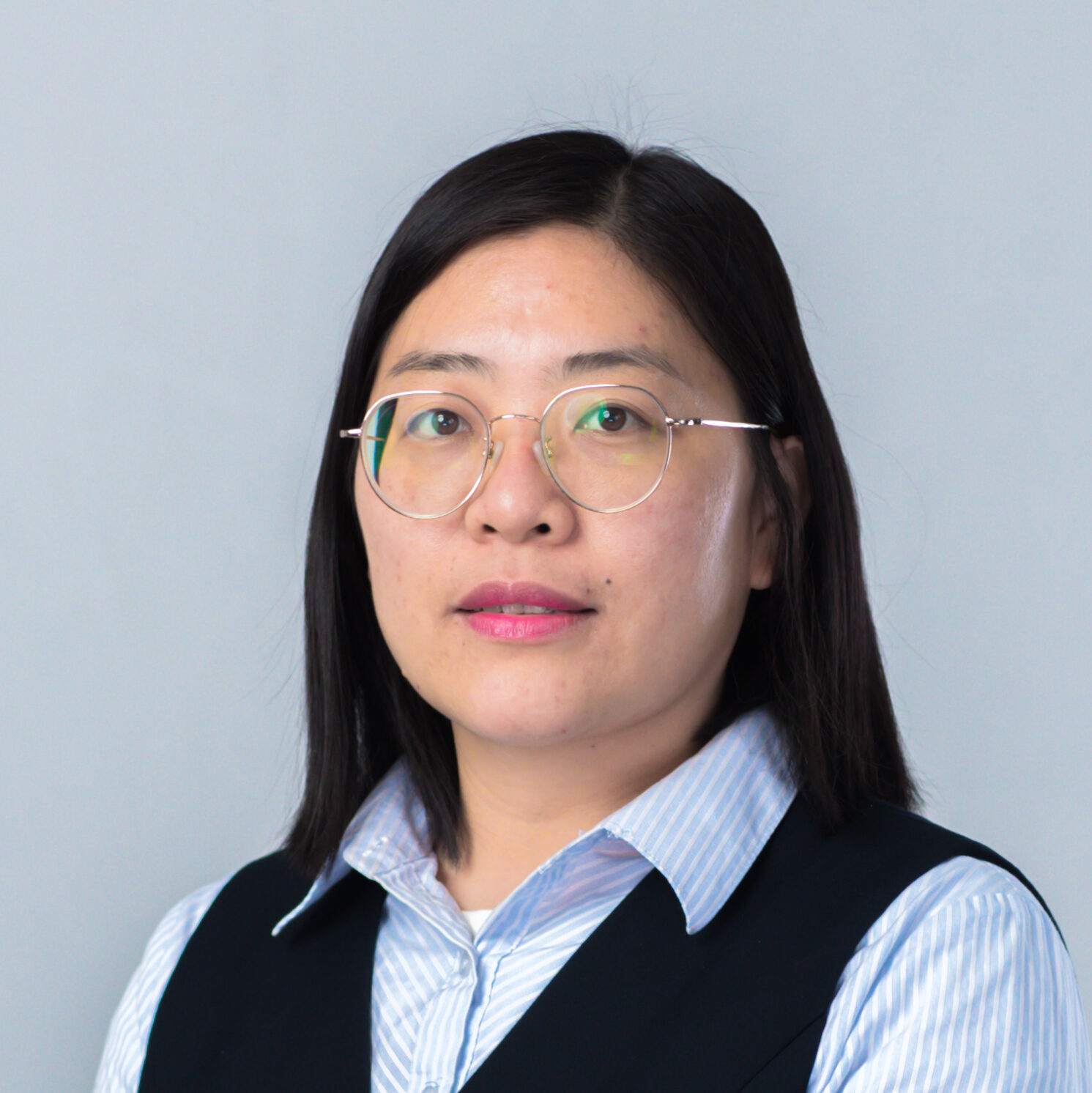 Portrait of Sophie Zhang, an elementary TA support staff at Clifford International School in Guangzhou, Panyu, China
